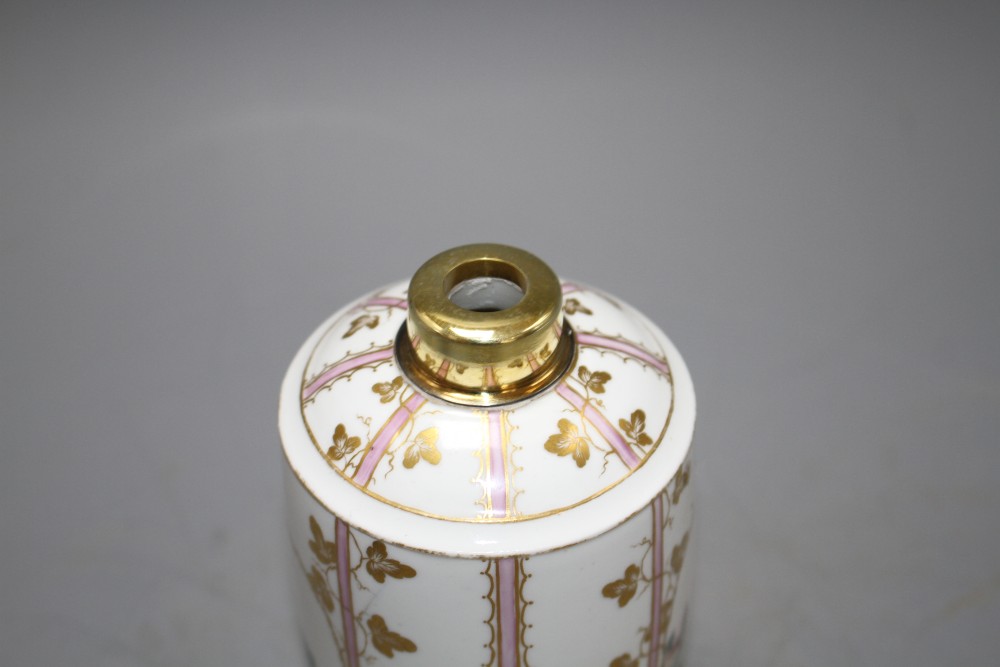 An early 19th century Continental porcelain scent bottle